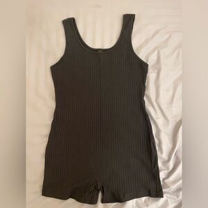 SHEIN Black Ribbed Sleeveless Top